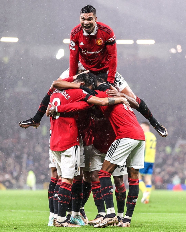 B费总是那 B费总是那